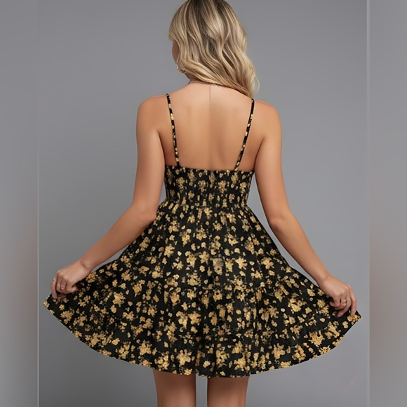 Boho Floral Print Ruched Bust Ruffle Hem Cami Dress - Picture 3 of 9